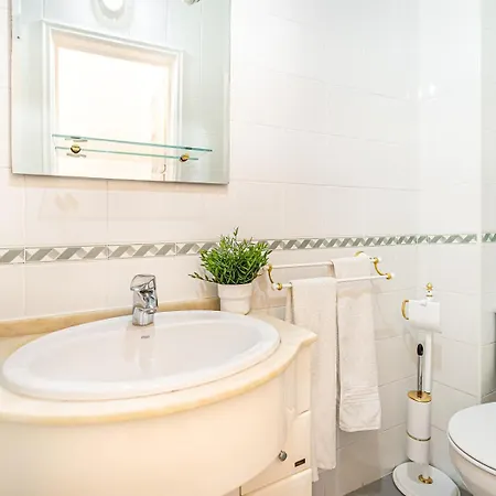 Goa Square By Lisbon With Sintra - Shared Bathrooms 招待所 *