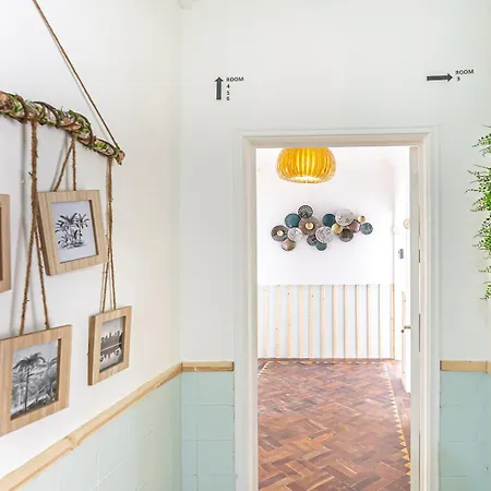 Goa Square By Lisbon With Sintra - Shared Bathrooms 阿马多拉