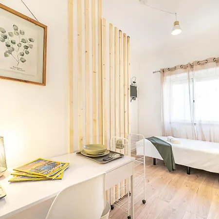 Goa Square By Lisbon With Sintra - Shared Bathrooms *