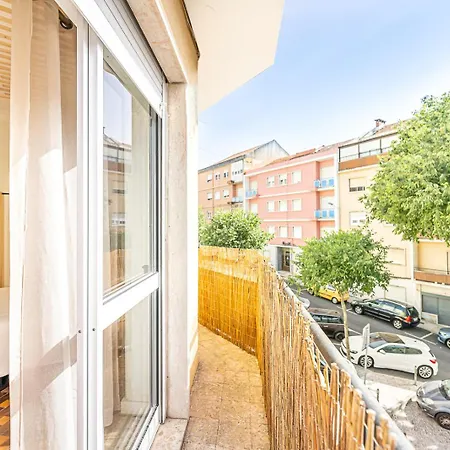 Pensionat Goa Square By Lisbon With Sintra - Shared Bathrooms Amadora