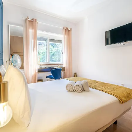Pensionat Goa Square By Lisbon With Sintra - Shared Bathrooms *