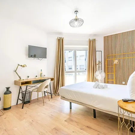 Goa Square By Lisbon With Sintra - Shared Bathrooms Amadora