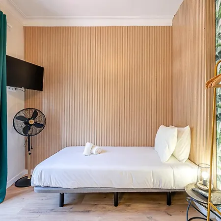 Pensionat Goa Square By Lisbon With Sintra - Shared Bathrooms Amadora