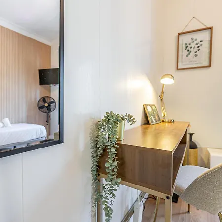Goa Square By Lisbon With Sintra - Shared Bathrooms *